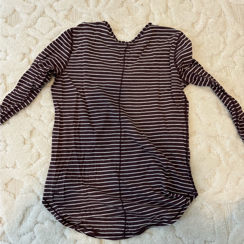 Lululemon Yogini 5 Year Long Sleeve Tee - Picture 7 of 8